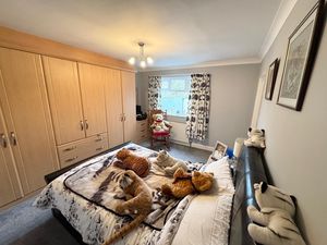 Photo 7- click for photo gallery